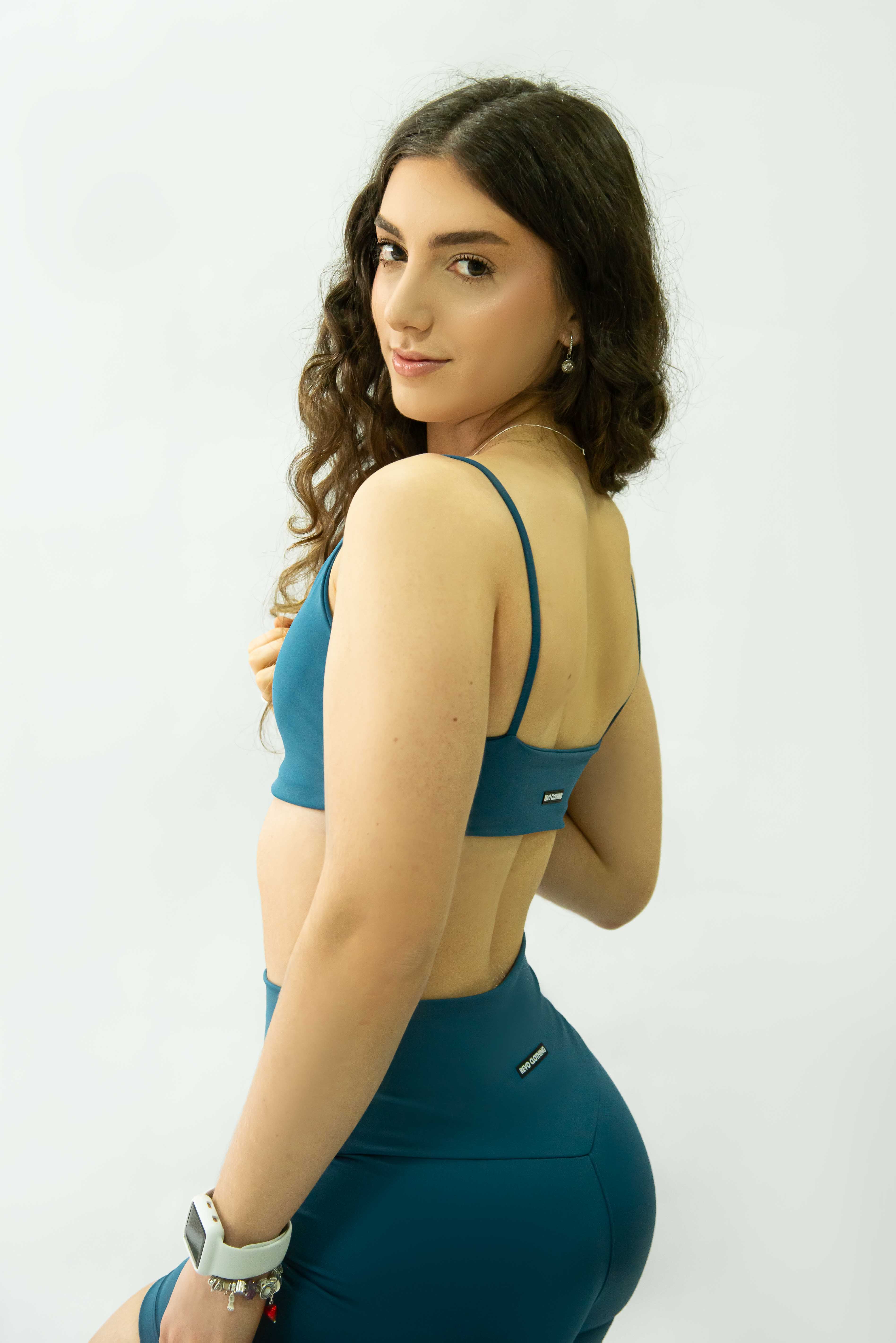 SHORT SKIN
