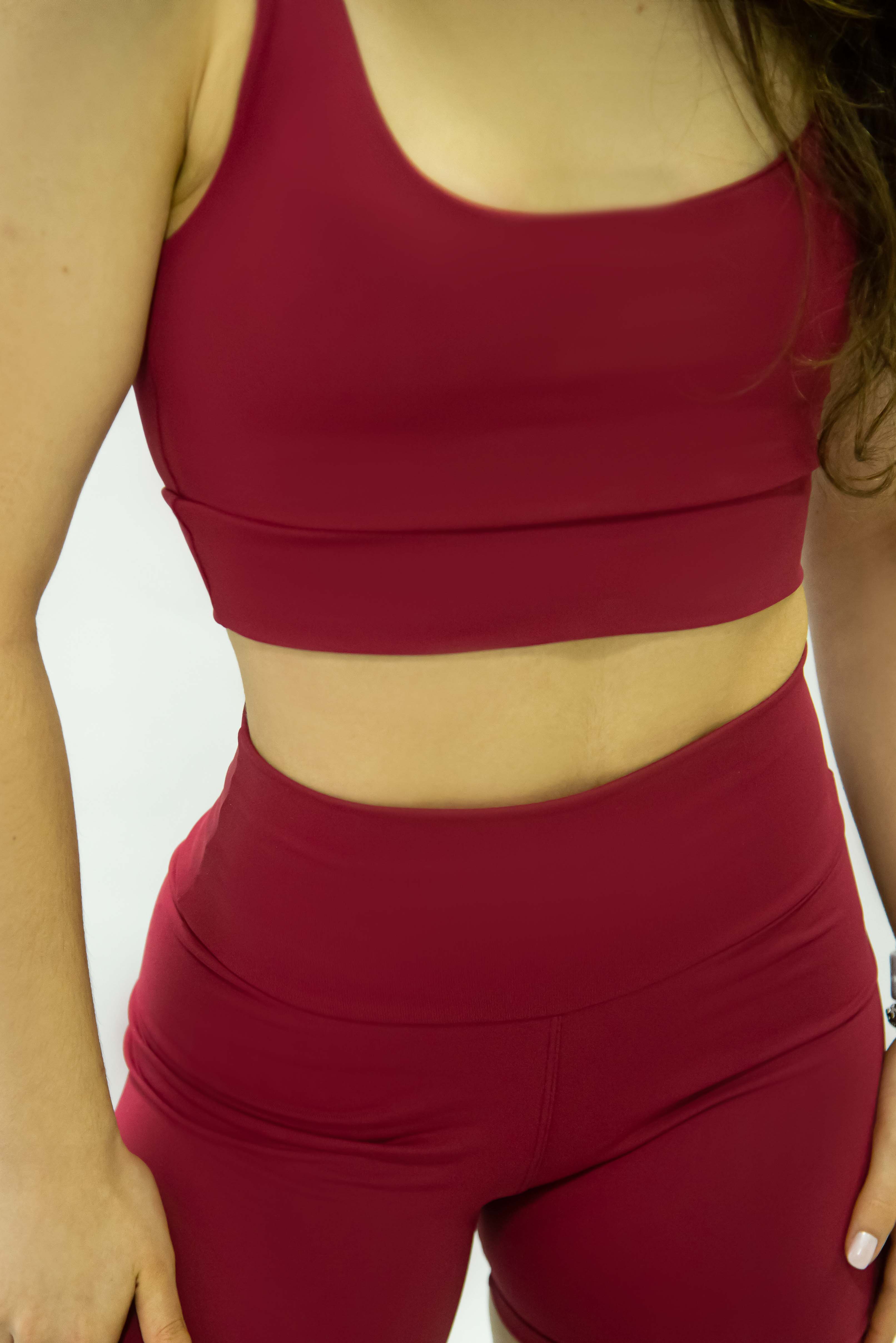 SHORT SKIN