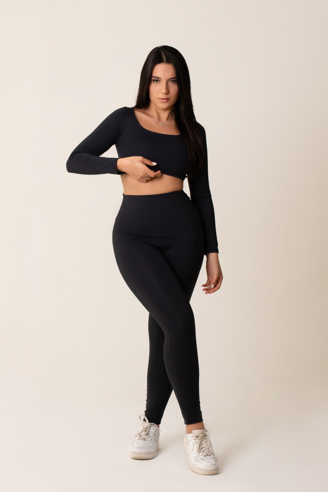 CROPPED LIFE STUDIO